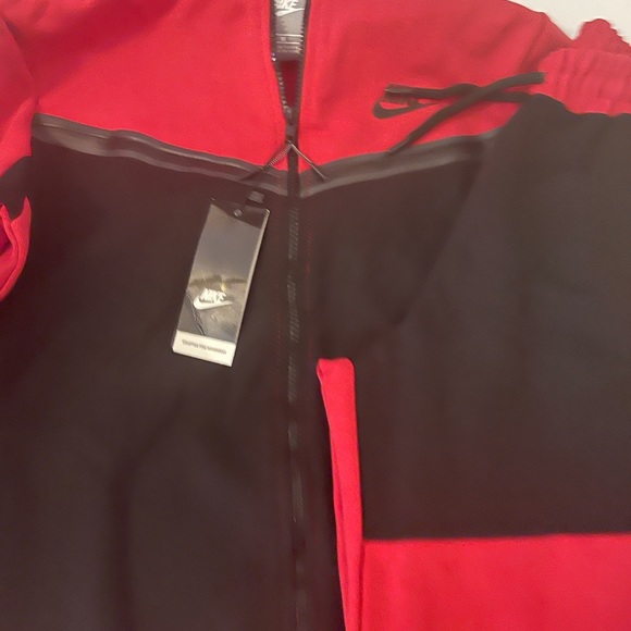 Nike tech tracksuit. Size XXL,XL and Medium. - Picture 3 of 3